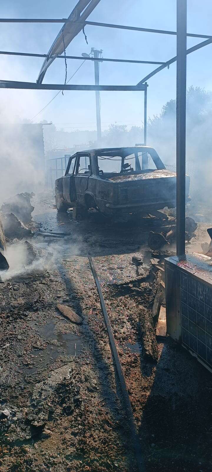 Menteşe Akçaova’da Prefabrik Ev Yangını 1